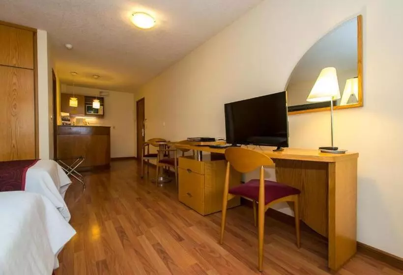 スーペリアトリプルルーム, Armon Suites
