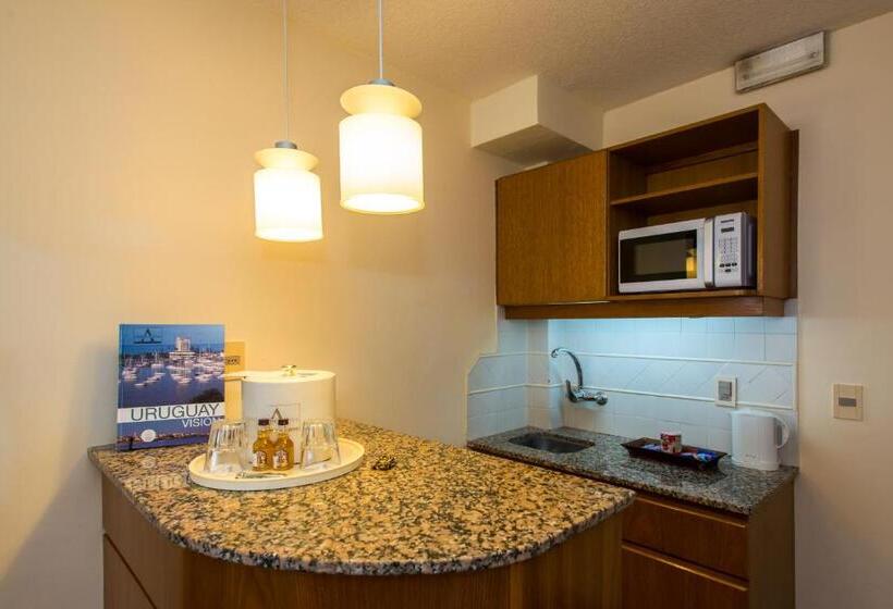 Трехместный Номер Superior, Armon Suites