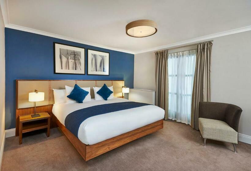 Люкс 2 Спальни, Doubletree By Hilton  London  Docklands Riverside