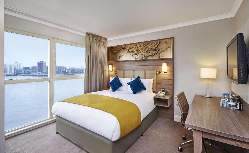 Standard Room, Doubletree By Hilton  London  Docklands Riverside