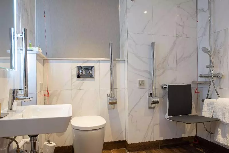 اتاق استاندارد برای معلولان, Doubletree By Hilton Stoke On Trent