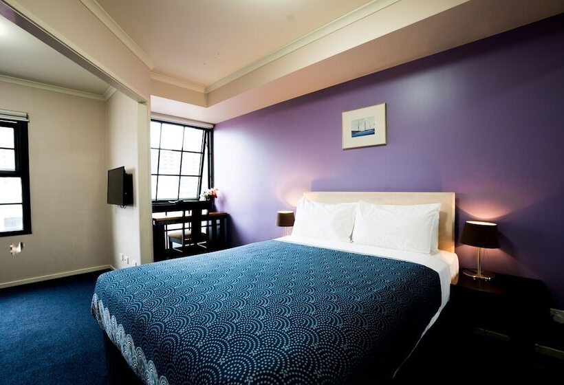 דירת חדר, Harbourview Apartment