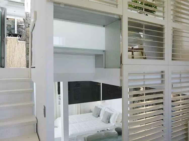 سوییت اجرایی, Semeli Hotel Mykonos