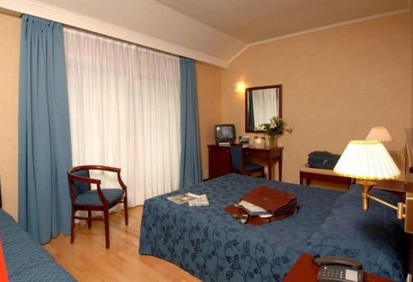 اتاق استاندارد, Terminal