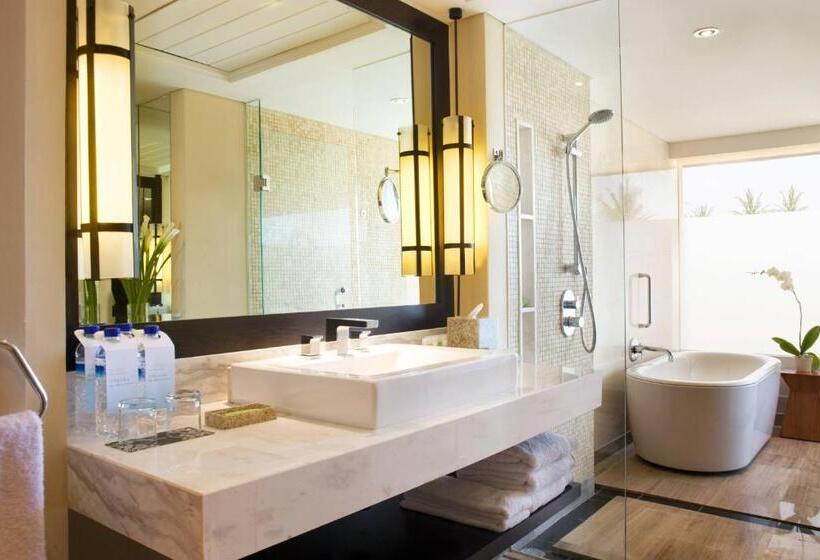 Номер Deluxe с Террасой, The Westin Resort Nusa Dua, Bali
