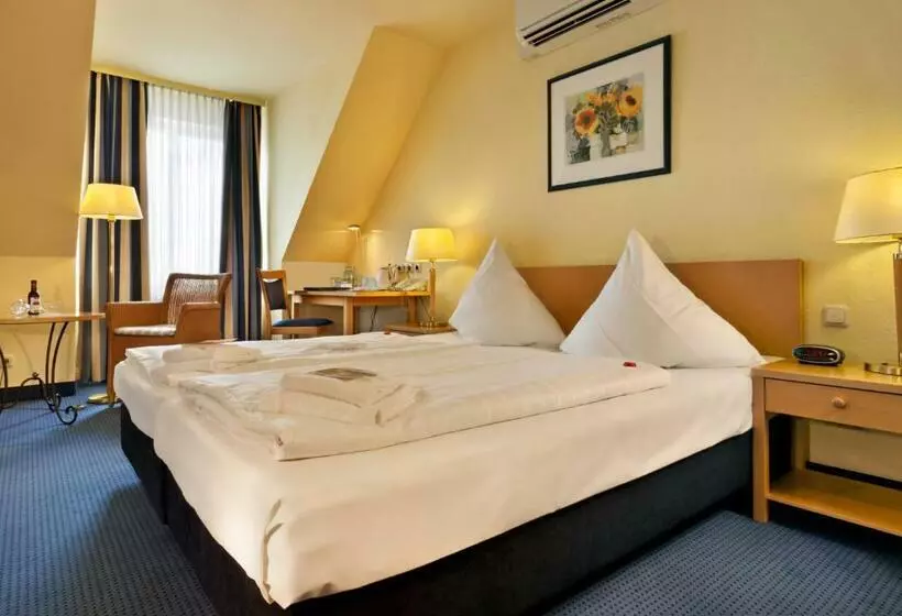 اتاق استاندارد یک نفره, Tryp By Wyndham Luebeck Aquamarin