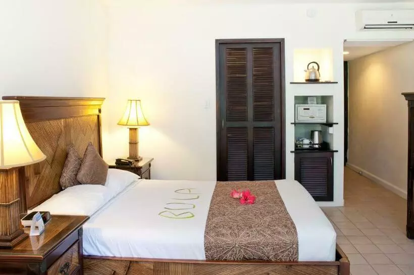 اتاق استاندارد با چشمانداز دریا, The Naviti Resort