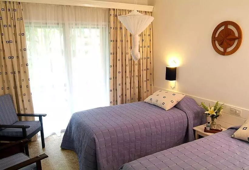 اتاق استاندارد با چشم‌انداز باغ, Voyager Beach Resort