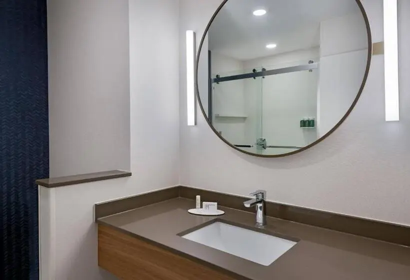 Standard-huone King-vuode, Fairfield Inn & Suites Charlotte Monroe