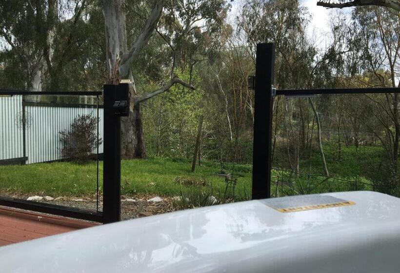 سوئیت با تخت بزرگ, One Tree Accommodation