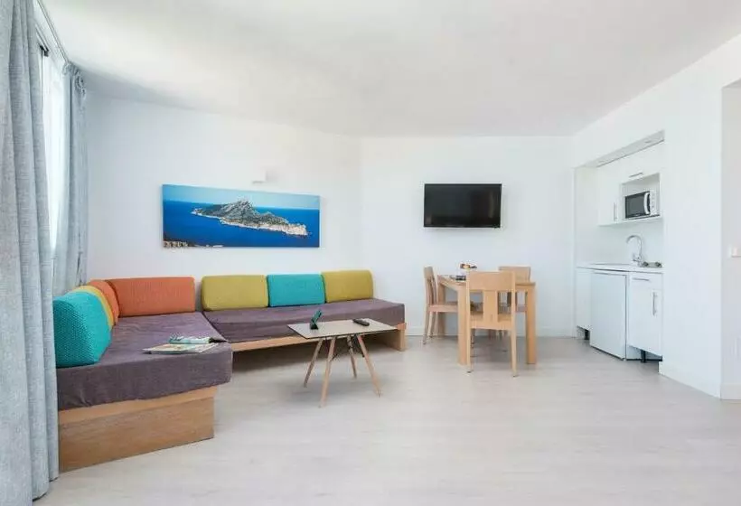 استودیوی استاندارد, Aparthotel Ses Fotges