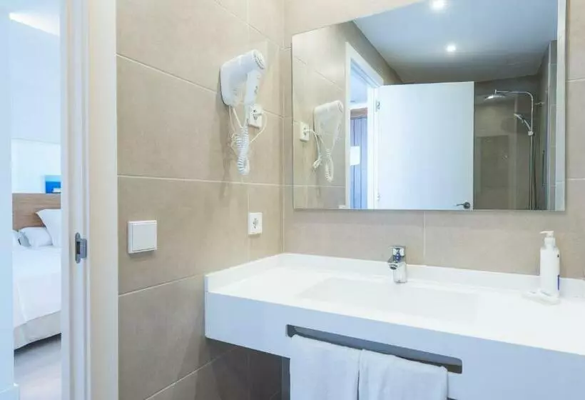 استودیوی استاندارد, Aparthotel Ses Fotges