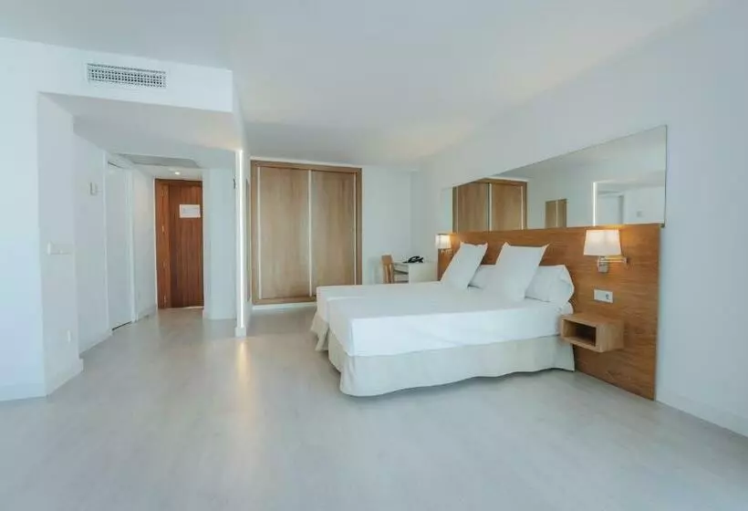 استودیوی استاندارد, Aparthotel Ses Fotges