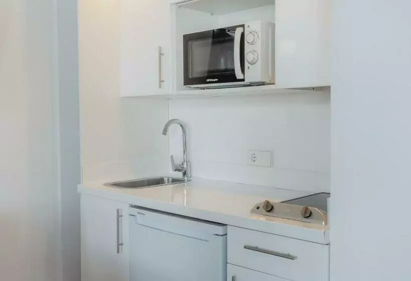 استودیوی استاندارد, Aparthotel Ses Fotges
