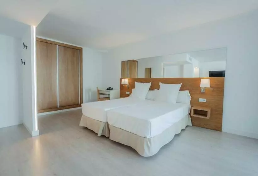 استودیوی استاندارد, Aparthotel Ses Fotges