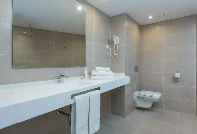 استودیوی استاندارد, Aparthotel Ses Fotges