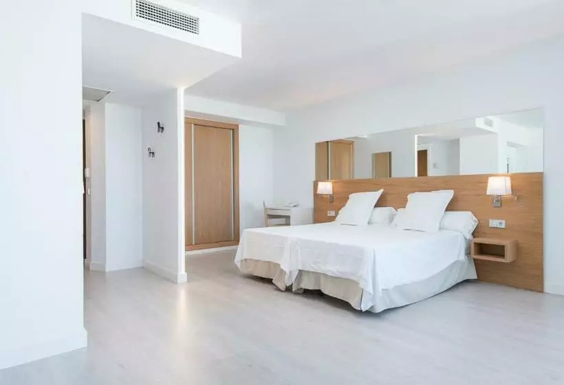 استودیوی استاندارد, Aparthotel Ses Fotges