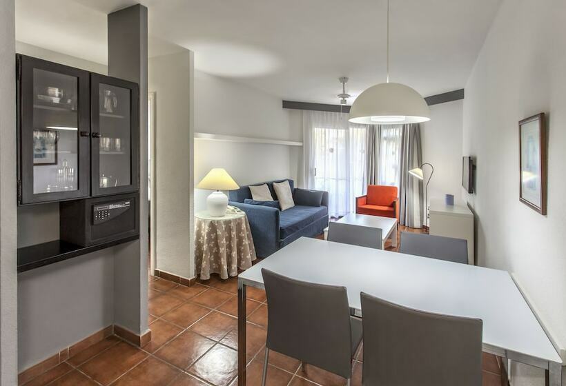 דירת חדר, Hg Tenerife Sur