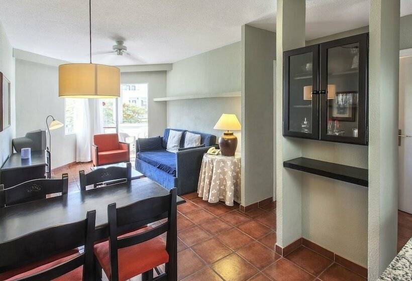 דירת חדר, Hg Tenerife Sur