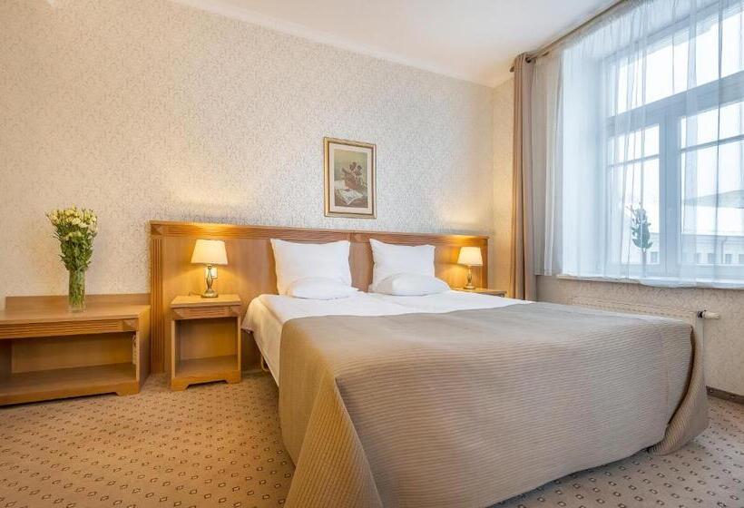 اتاق استاندارد, Artis Centrum Hotels