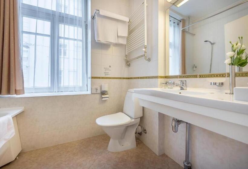 اتاق استاندارد, Artis Centrum Hotels