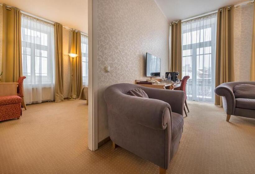 سوییت, Artis Centrum Hotels