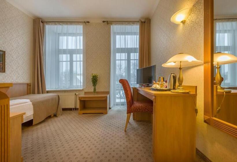 اتاق استاندارد یک نفره, Artis Centrum Hotels