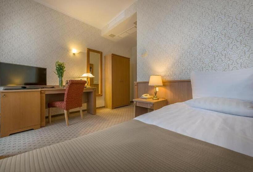 اتاق استاندارد یک نفره, Artis Centrum Hotels