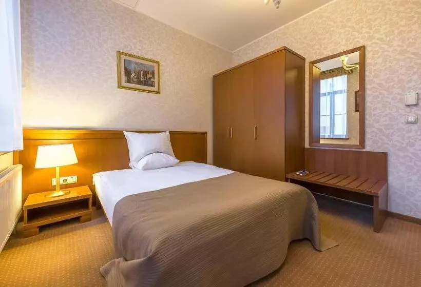 اتاق استاندارد یک نفره, Artis Centrum Hotels