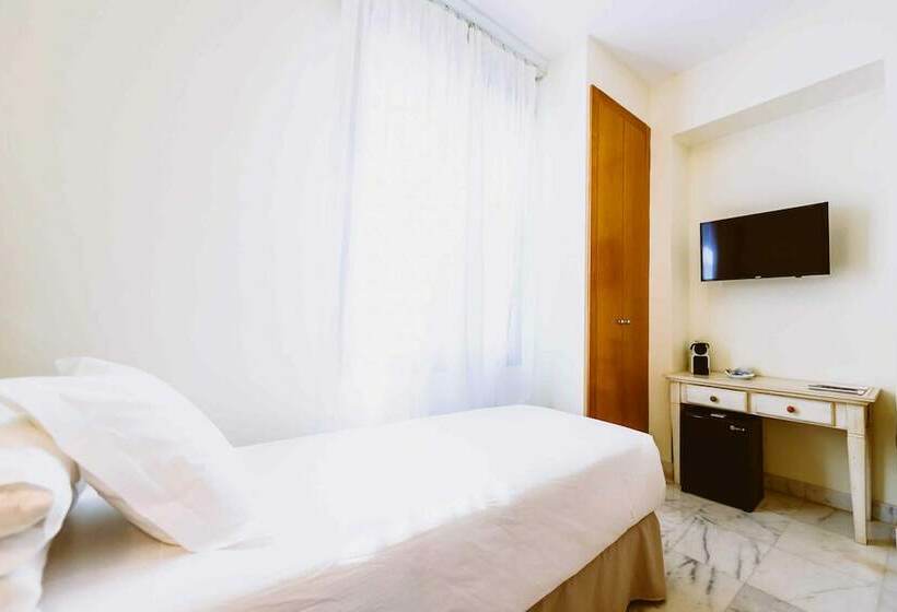 اتاق استاندارد یک نفره, Basic Hotel Doña Manuela