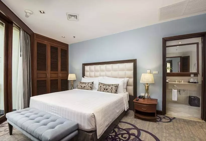 سوئیت کلاب, Chatrium Royal Lake Yangon