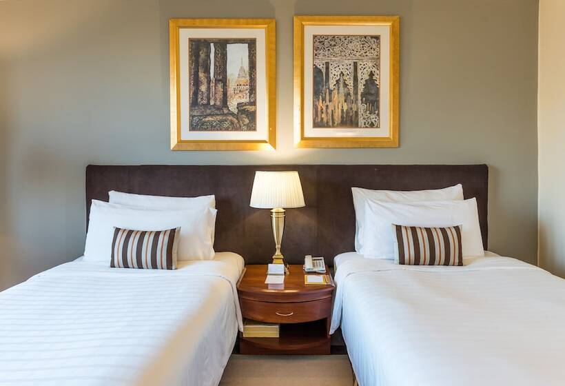 اتاق لوکس با چشم‌انداز باغ, Chatrium Royal Lake Yangon