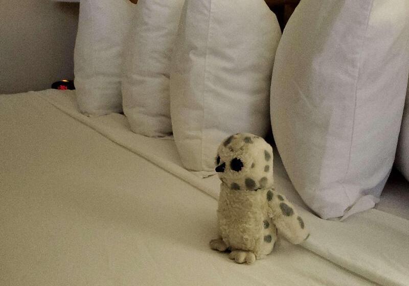 اتاق لوکس با چشم‌انداز باغ, Chatrium Royal Lake Yangon