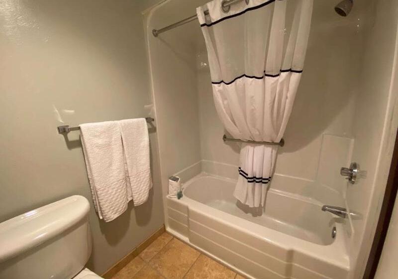 اتاق لوکس با چشم‌انداز باغ, Chatrium Royal Lake Yangon