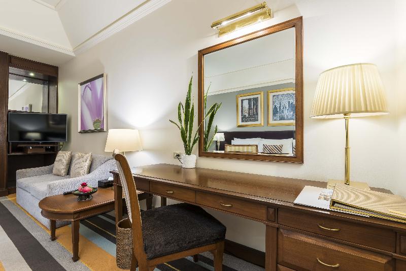 اتاق لوکس با چشم‌انداز دریاچه, Chatrium Royal Lake Yangon