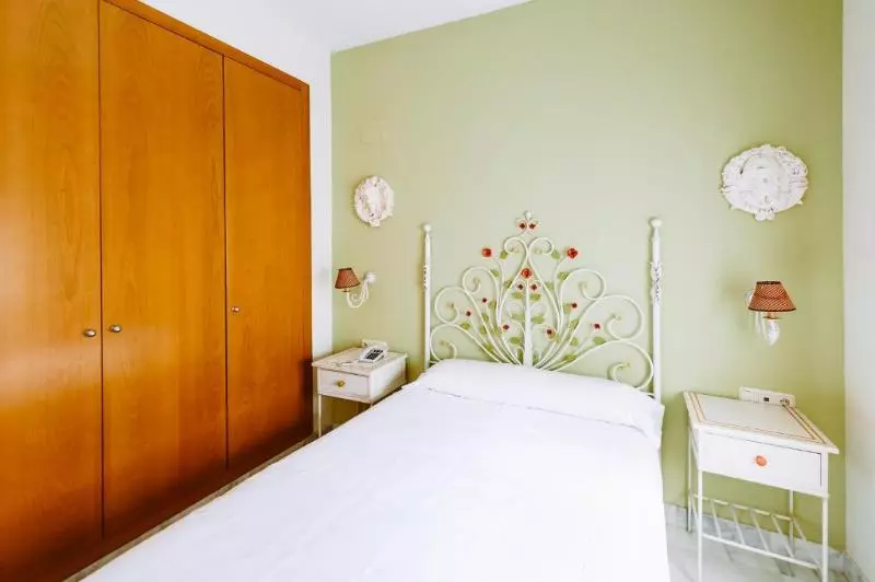 اتاق استاندارد, Basic Hotel Doña Manuela
