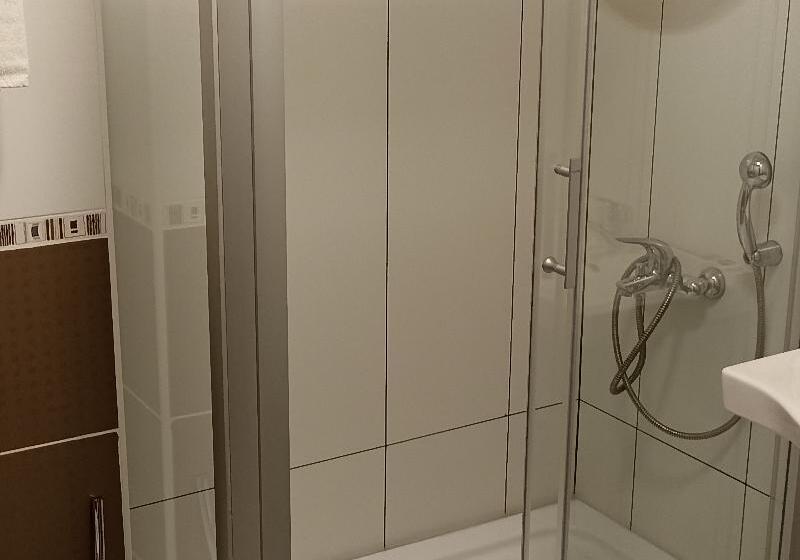 اتاق لوکس با چشمانداز شهر, Grand