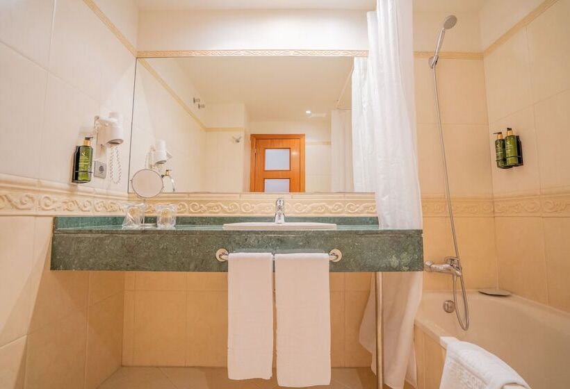 Номер Стандарт, Torres De Somo