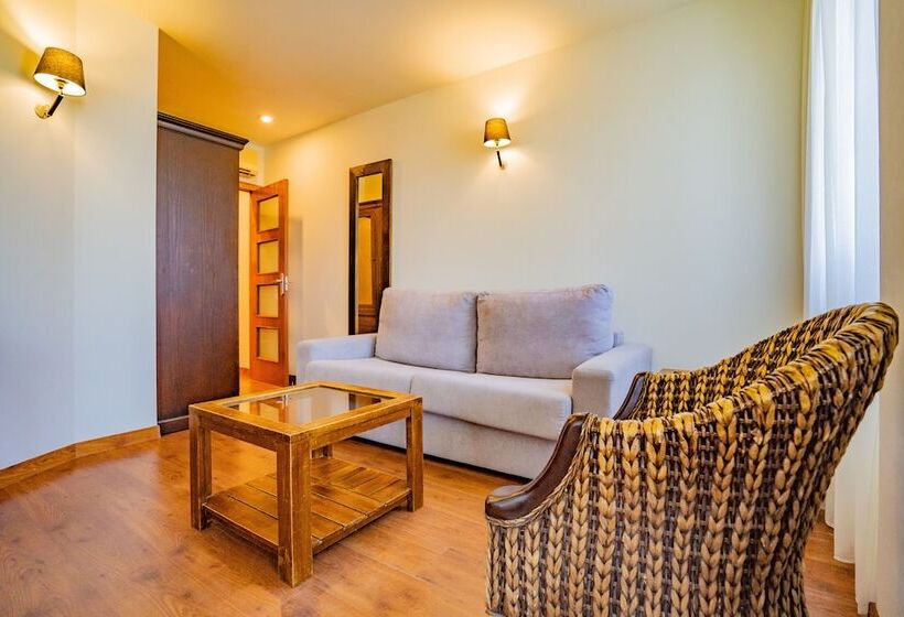 Полулюкс Повышенной Комфортности, Torres De Somo