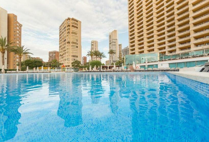 سوییت با چشم‌انداز استخر, Sandos Benidorm Suites