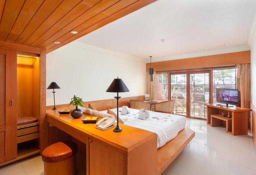 Номер Deluxe, Seaview Patong Hotel   Sha Plus