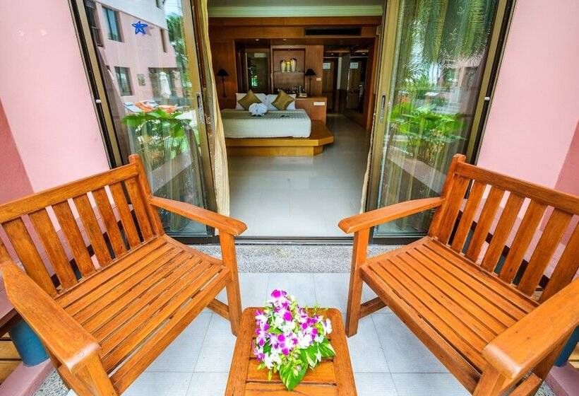 Номер Deluxe, Seaview Patong Hotel   Sha Plus