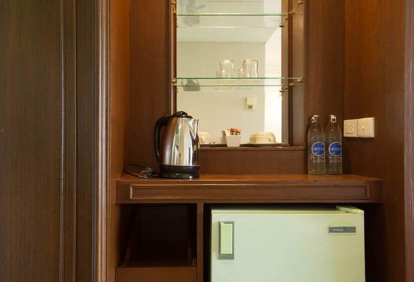 디럭스 룸, The Imperial Hotel & Convention Centre Phitsanulok