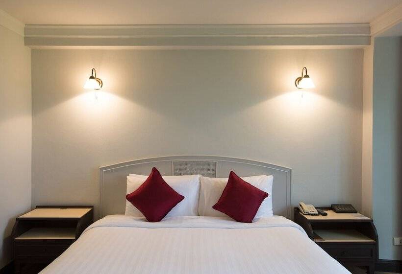 디럭스 룸, The Imperial Hotel & Convention Centre Phitsanulok