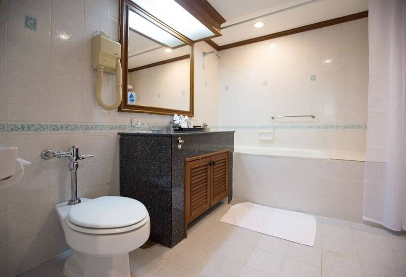 سوییت دوبلکس, The Imperial Hotel & Convention Centre Phitsanulok