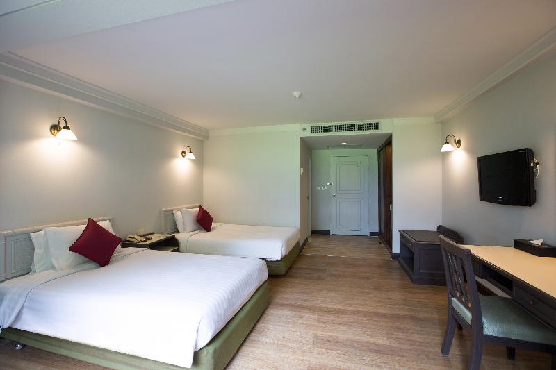 디럭스 룸, The Imperial Hotel & Convention Centre Phitsanulok