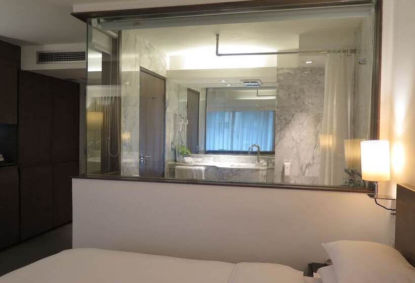 اتاق استاندارد, United