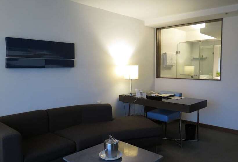 سوییت جونیور, United