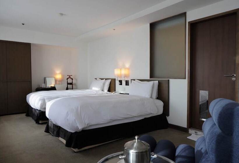 اتاق لوکس, United