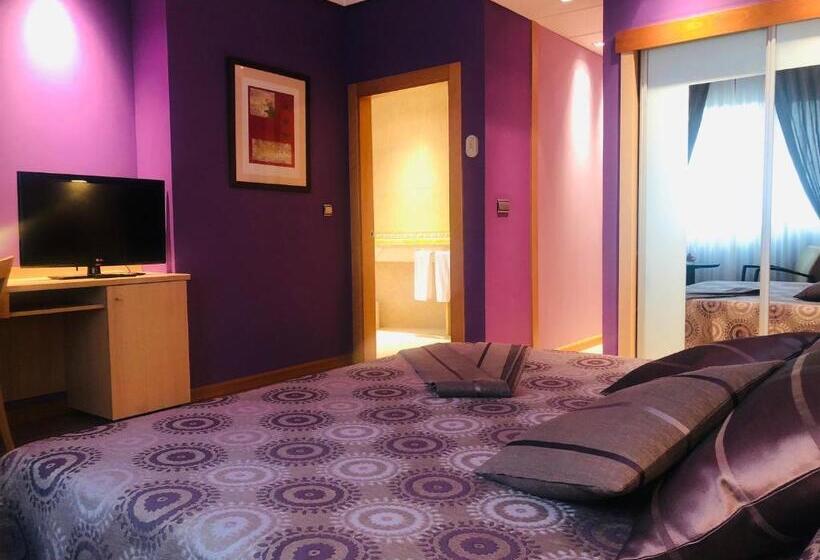 سوییت جونیور, Villa De Benavente